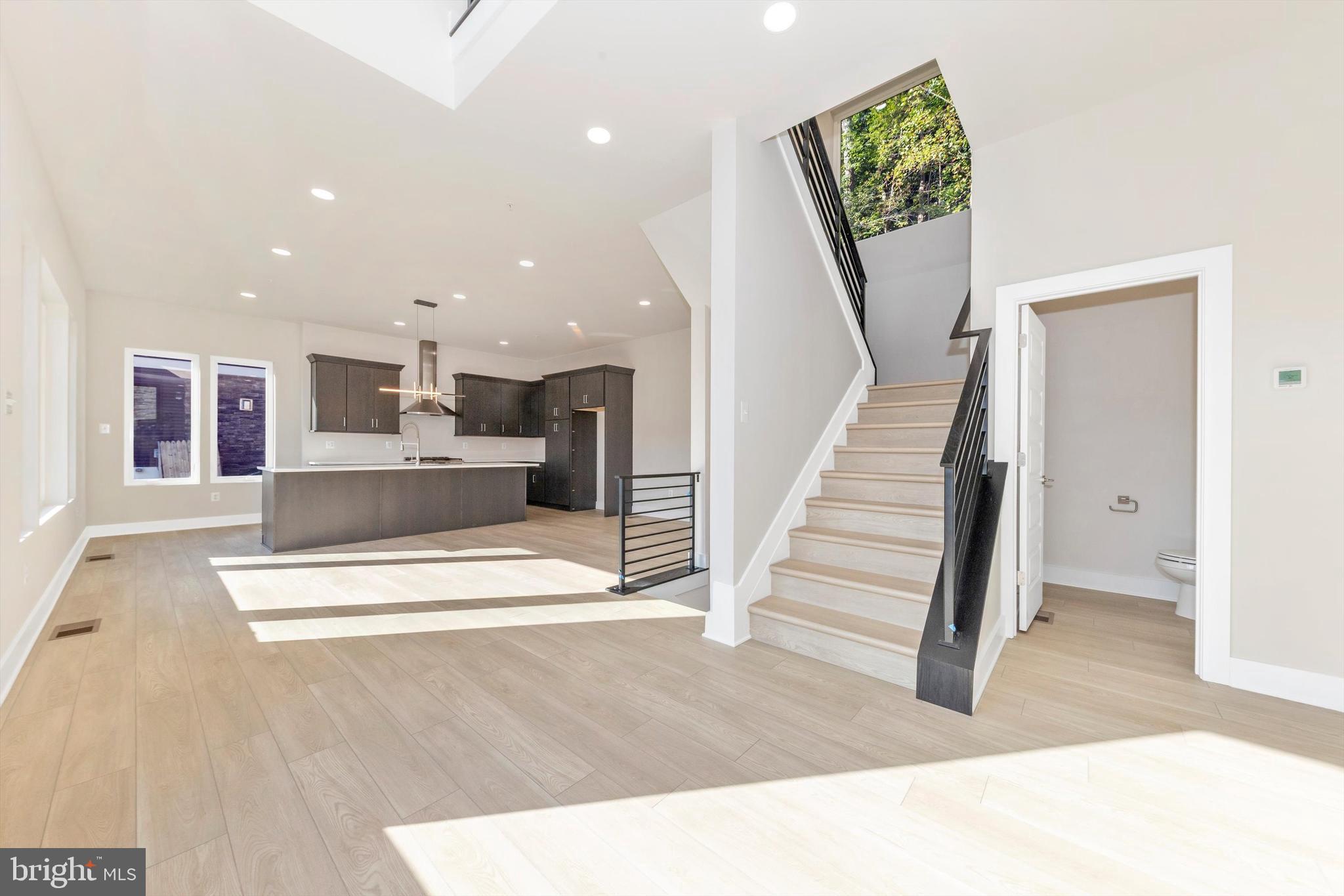 ASPEN LAKE LINGANORE - Residential