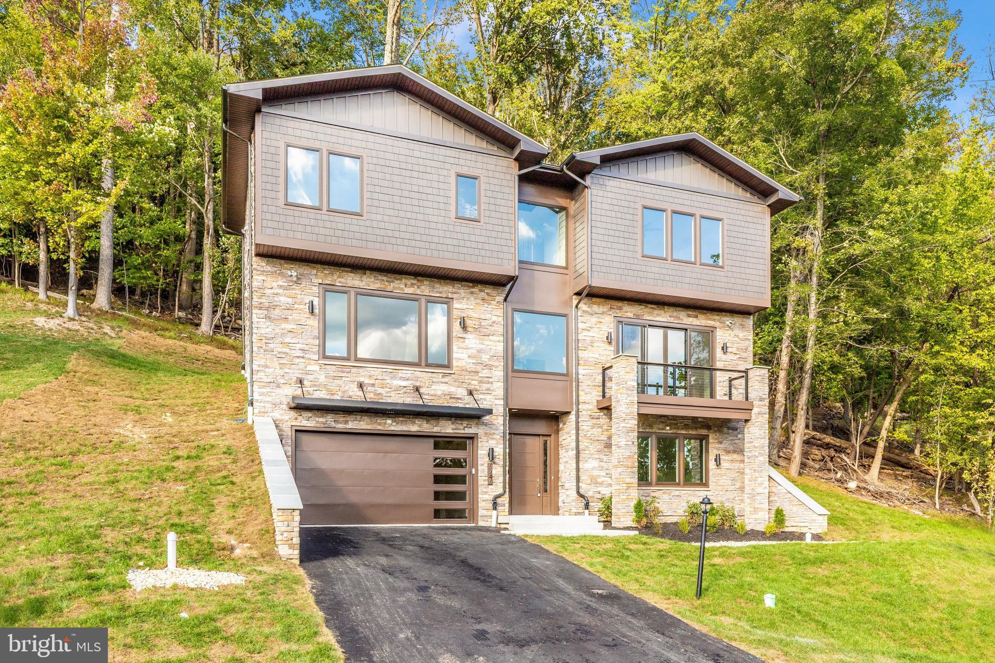 ASPEN LAKE LINGANORE - Residential