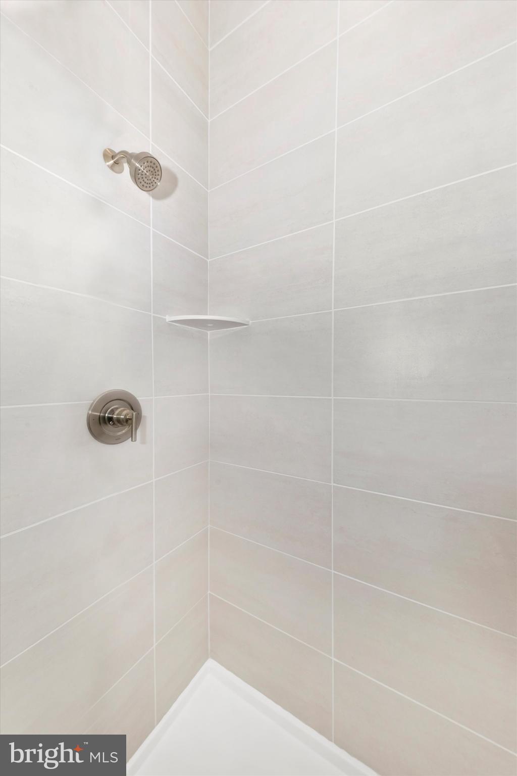 ASPEN LAKE LINGANORE - Residential