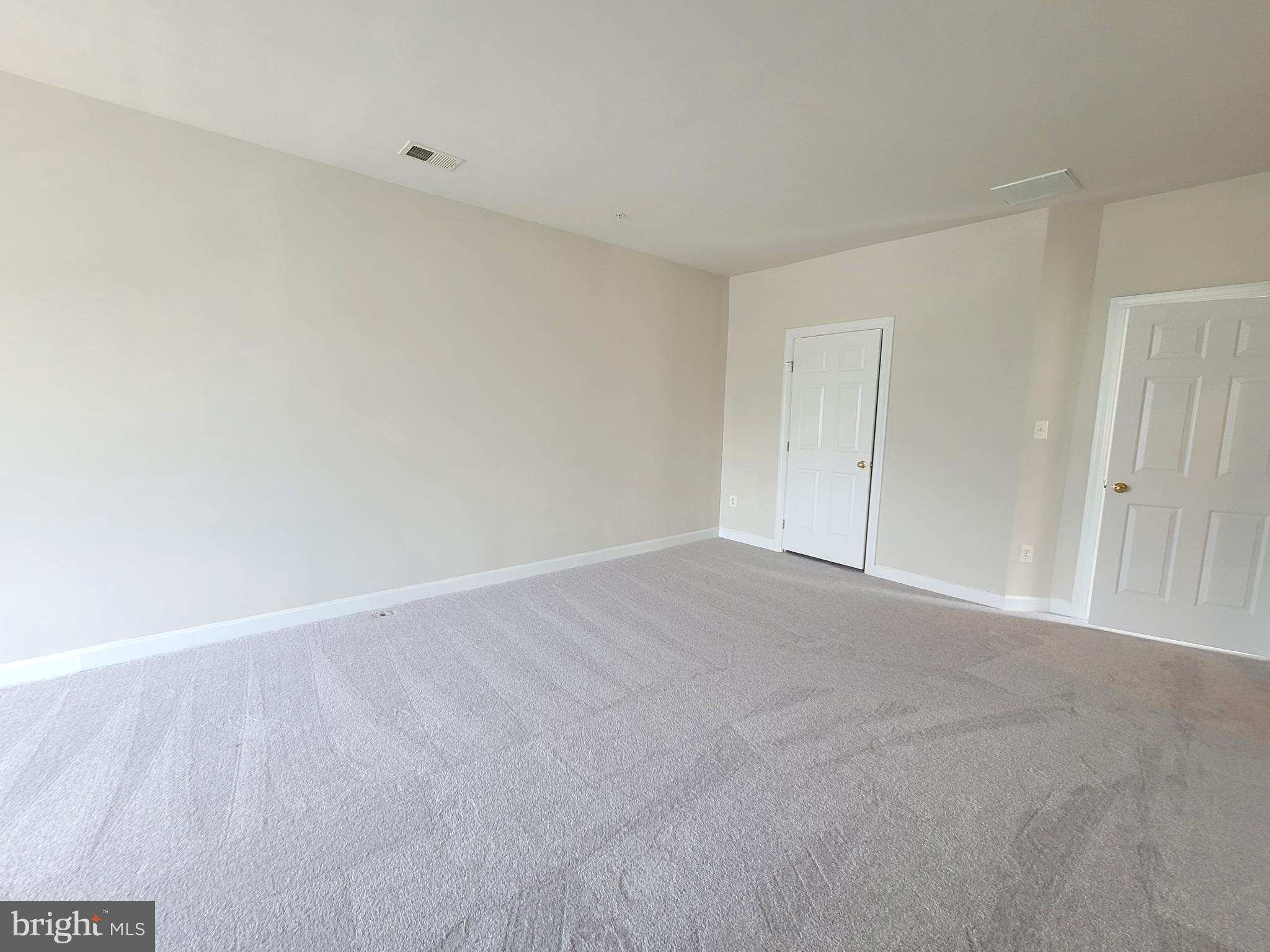 VILLAGES OF URBANA - Residential Lease