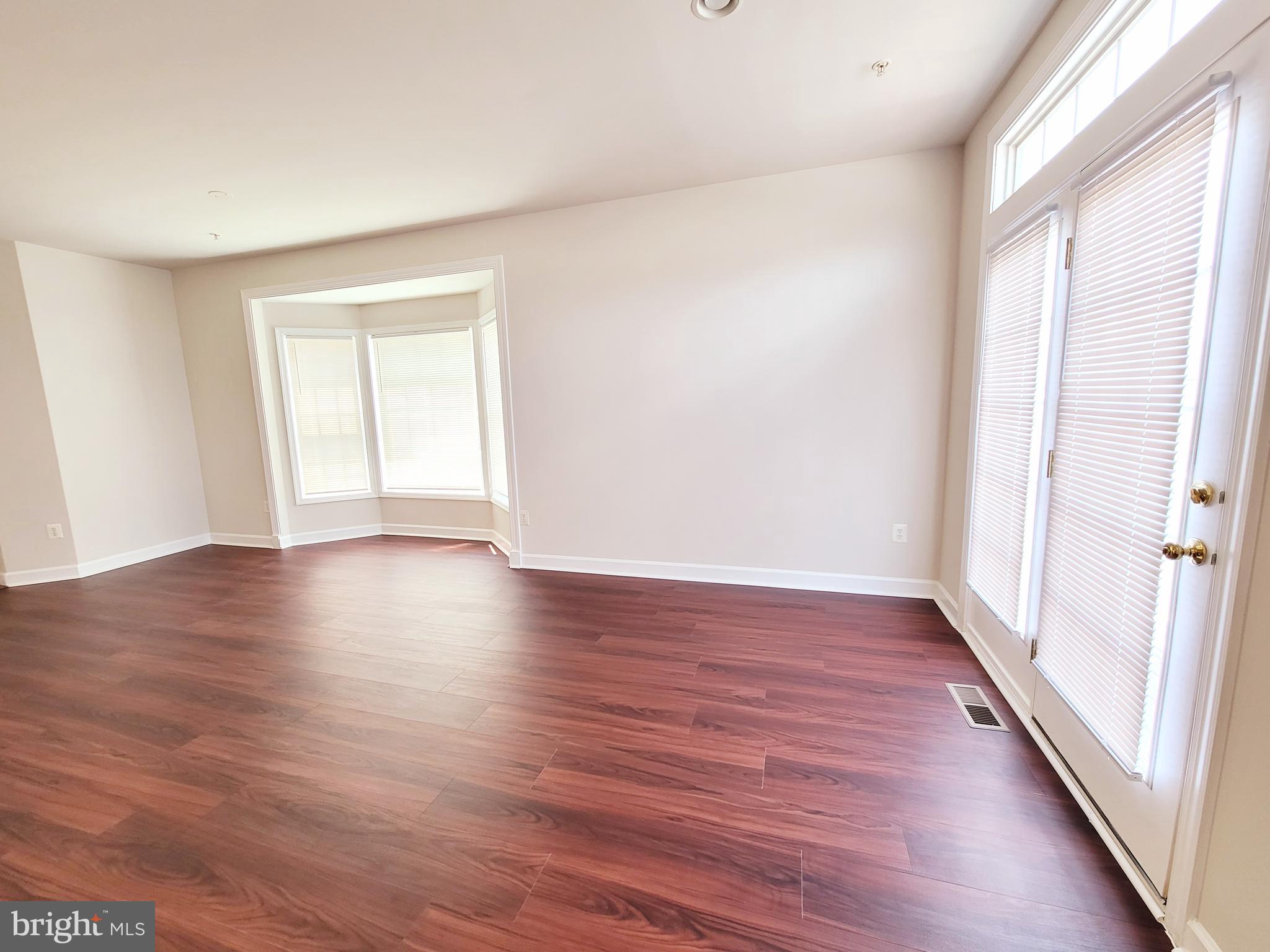 VILLAGES OF URBANA - Residential Lease