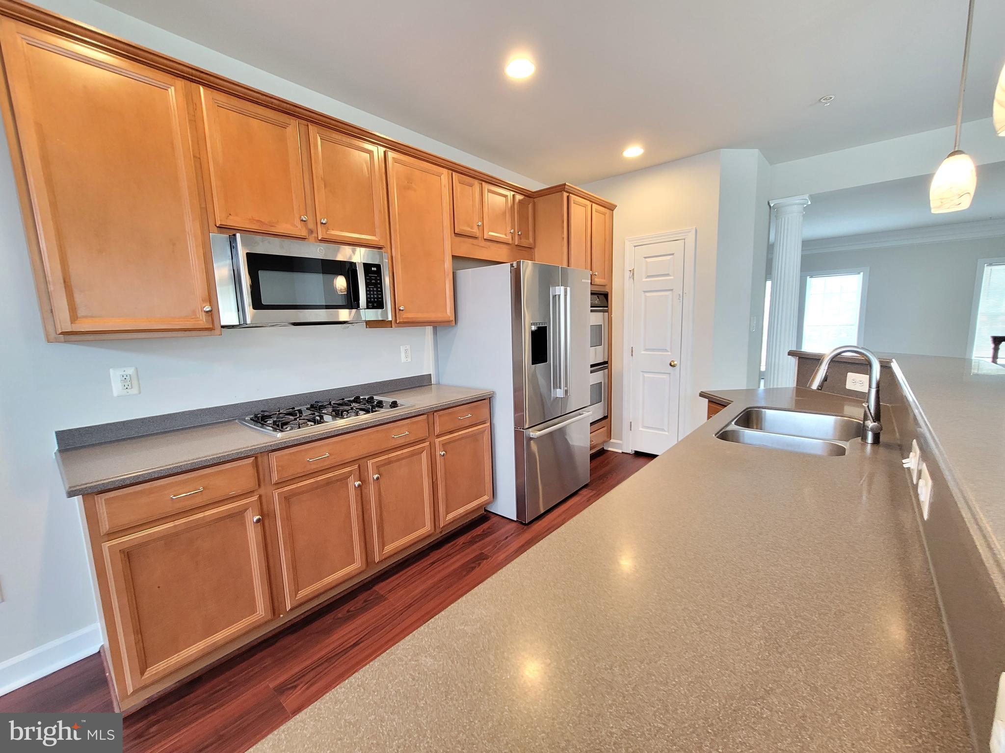 VILLAGES OF URBANA - Residential Lease