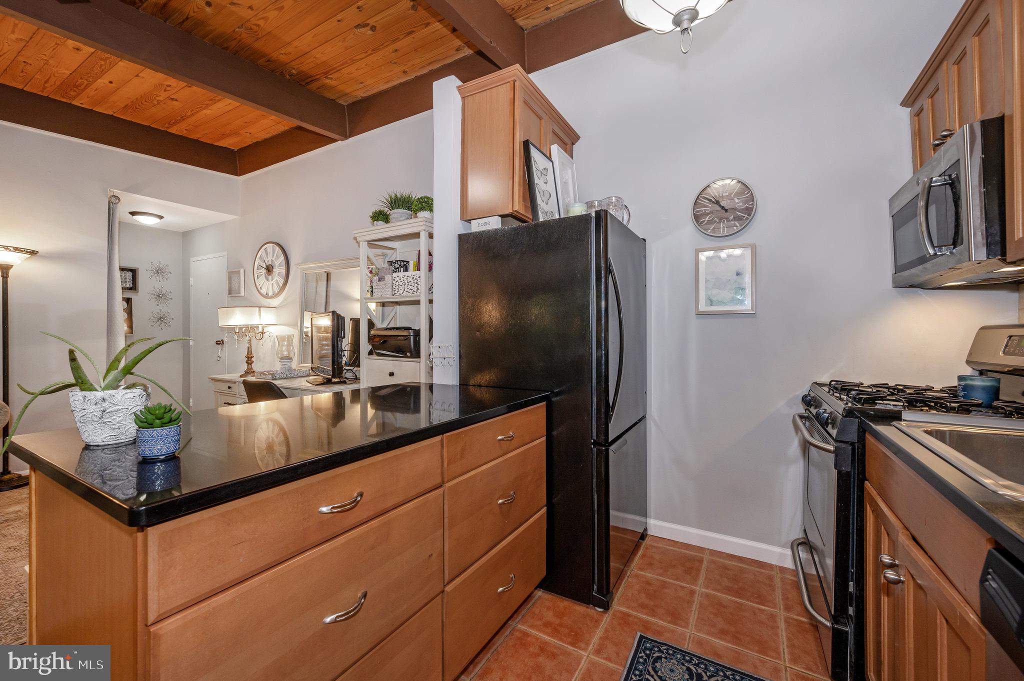 HERITAGE WOODS NORTH - Residential