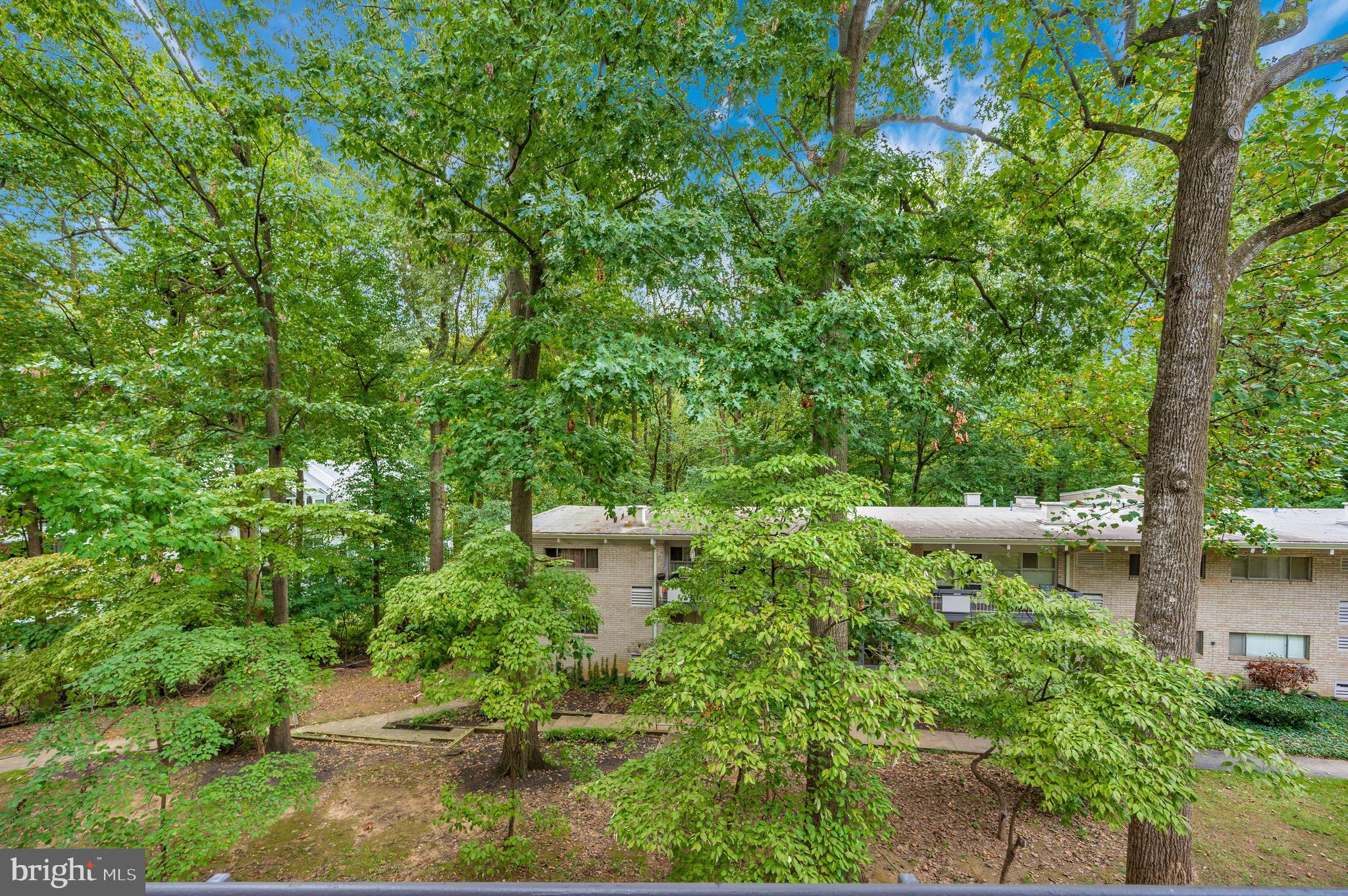 HERITAGE WOODS NORTH - Residential