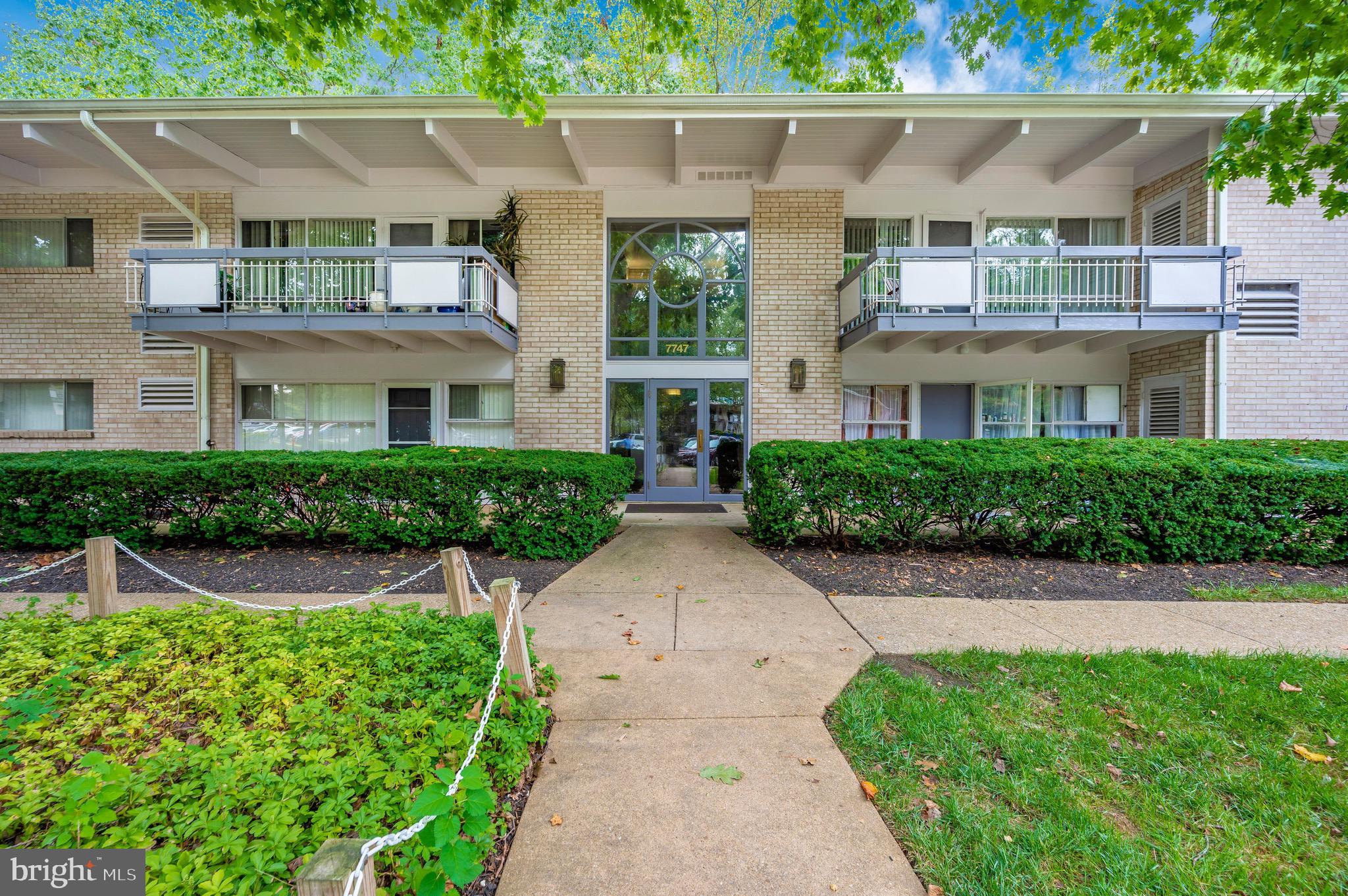 HERITAGE WOODS NORTH - Residential