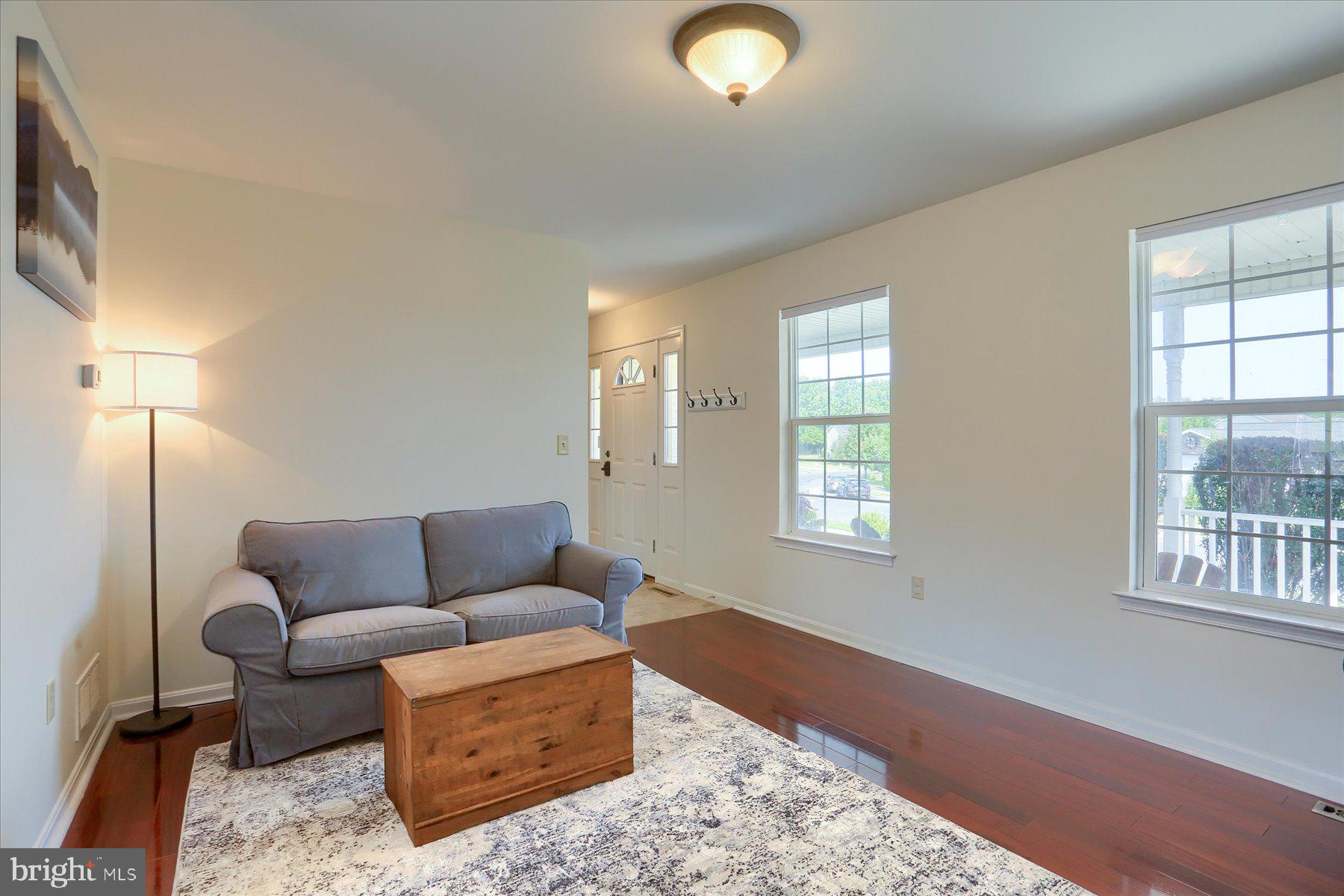 178 MARTEL CIRCLE