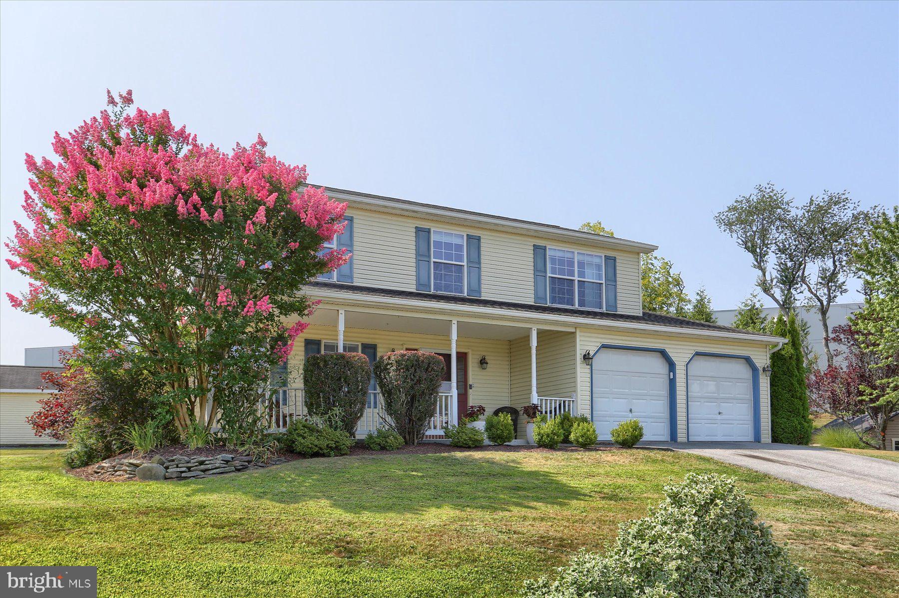 178 MARTEL CIRCLE