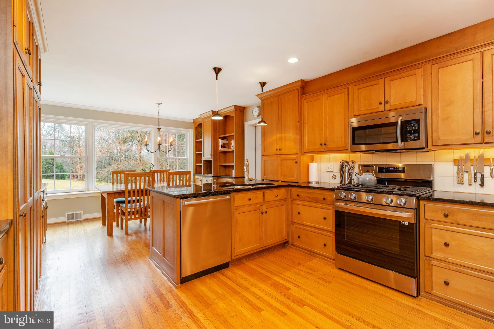 CHESTNUT HILL - Residential