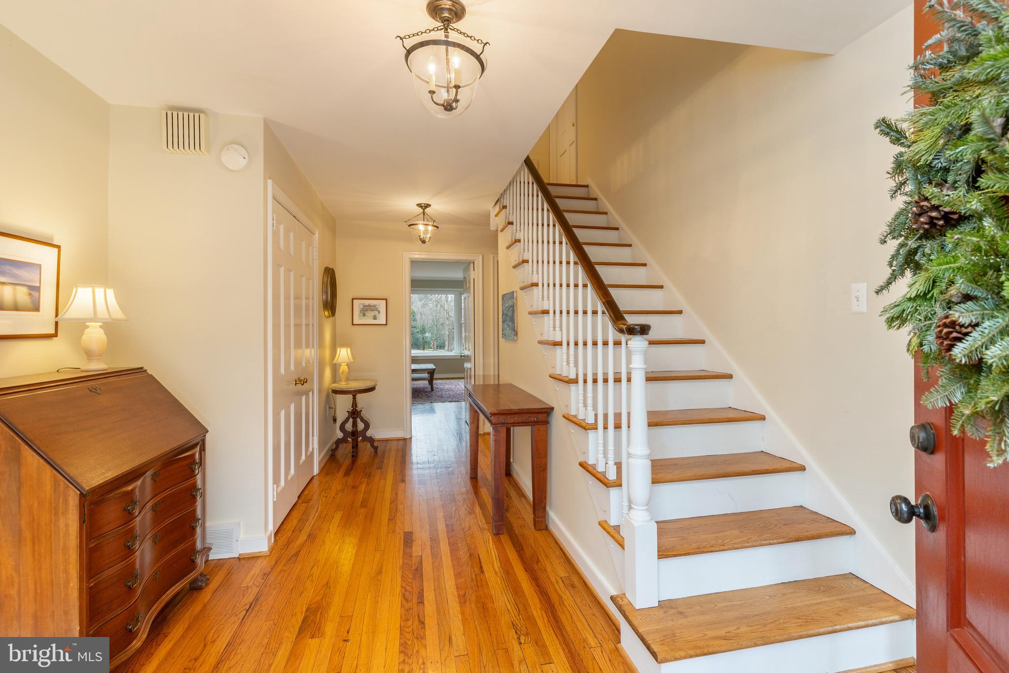 CHESTNUT HILL - Residential
