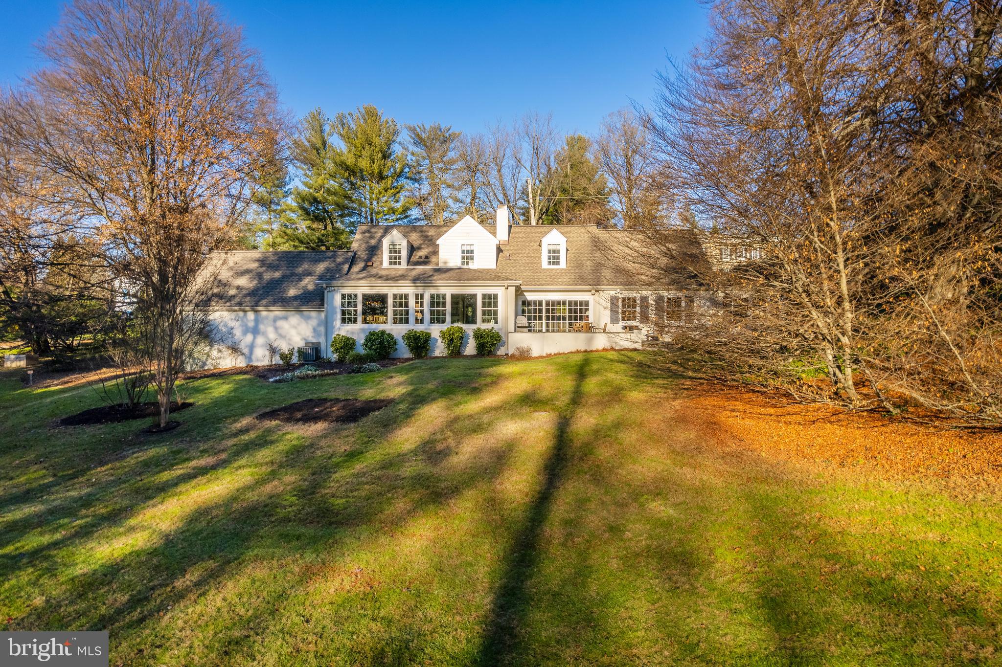 CHESTNUT HILL - Residential