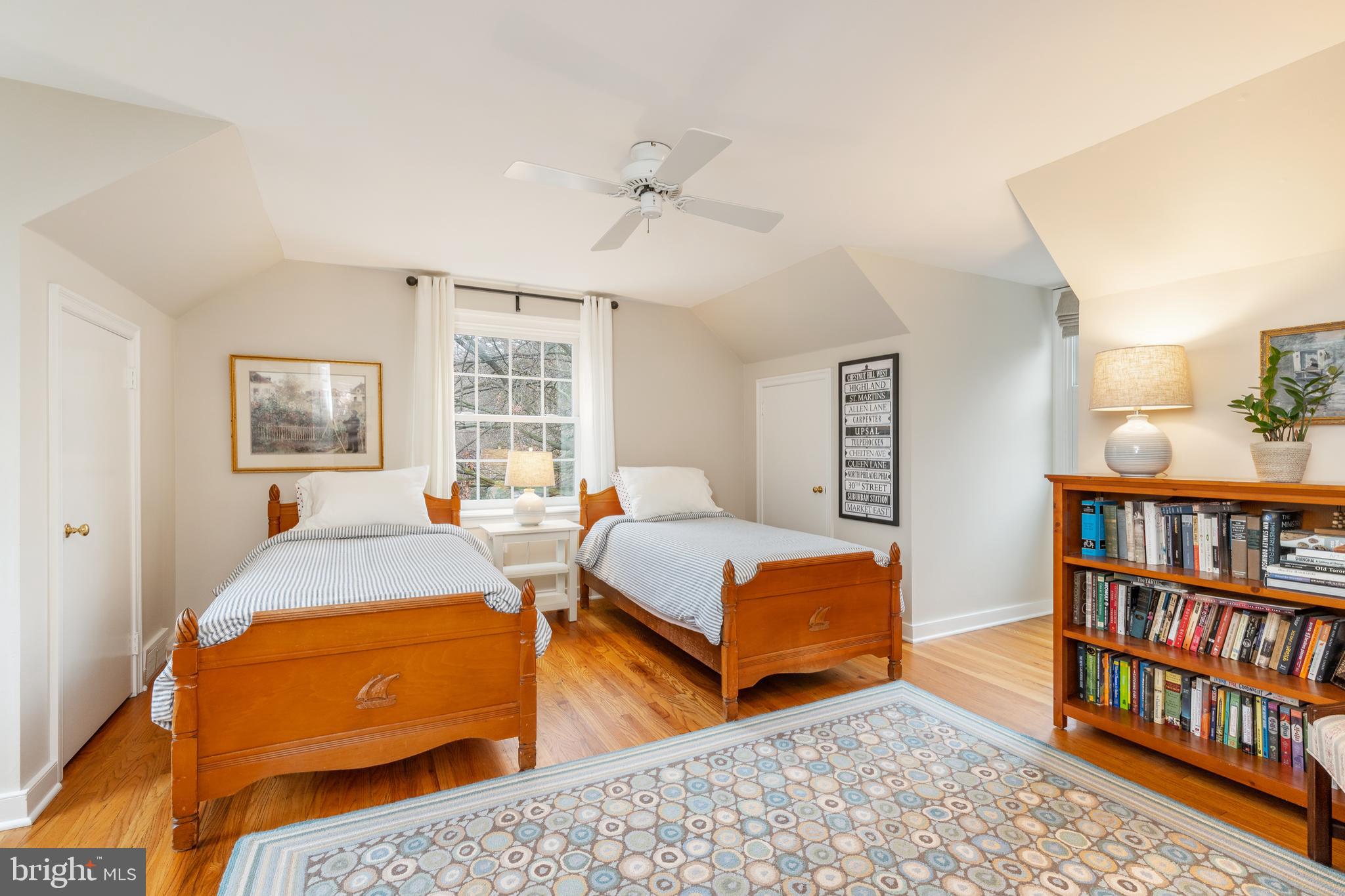 CHESTNUT HILL - Residential