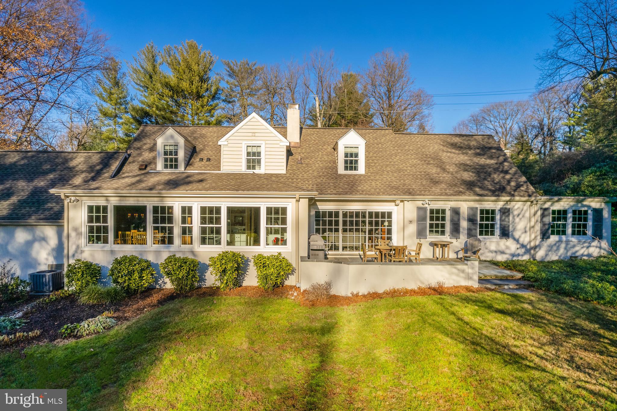 CHESTNUT HILL - Residential