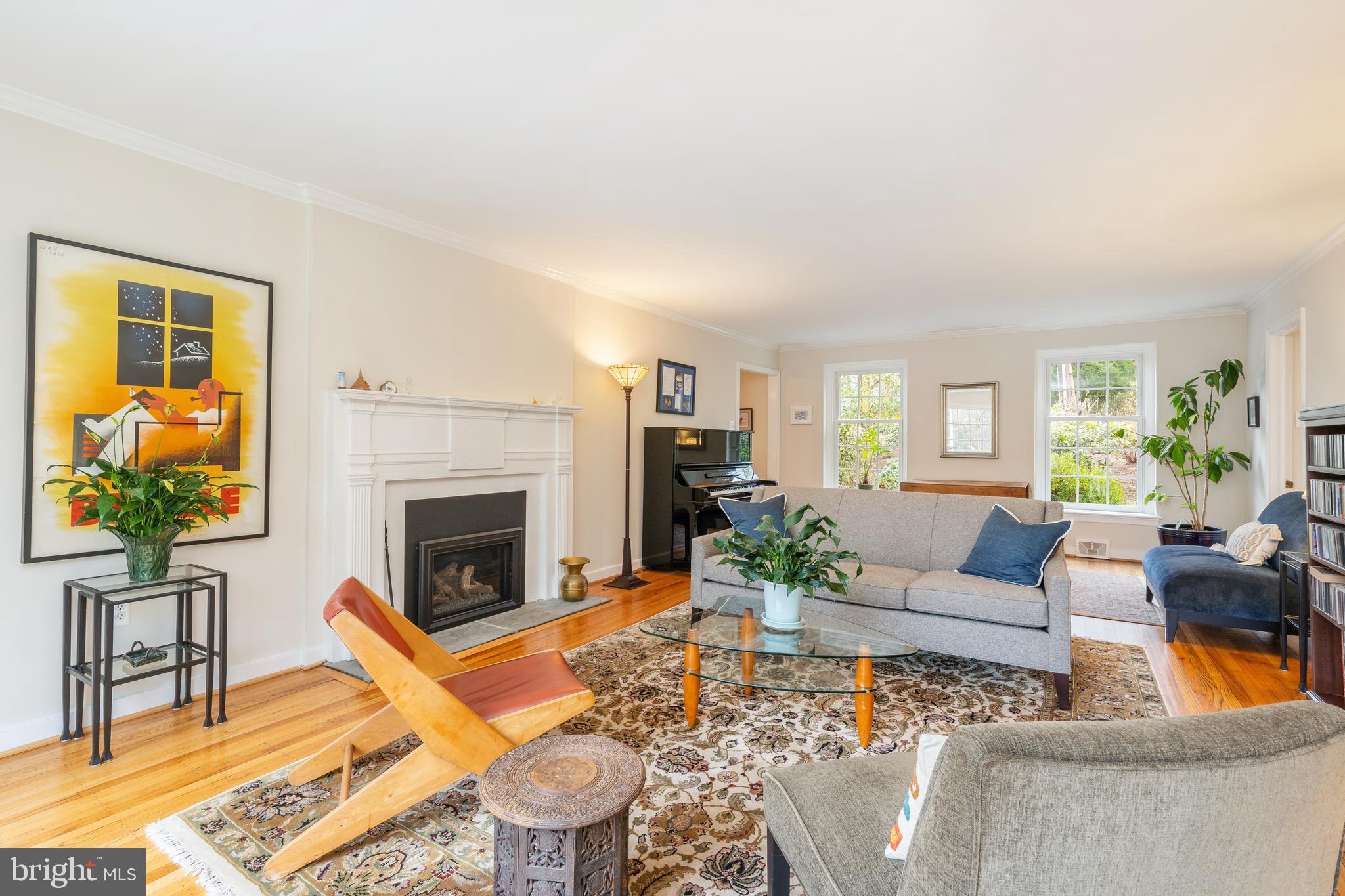 CHESTNUT HILL - Residential