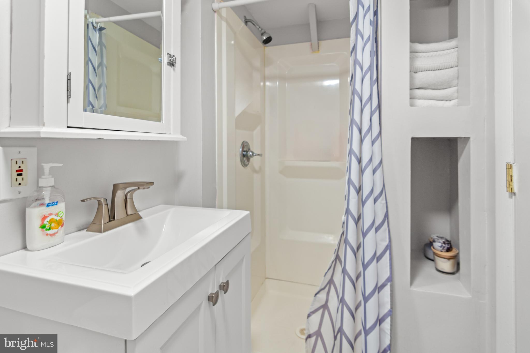 GREEN SPRING MANOR - Residential