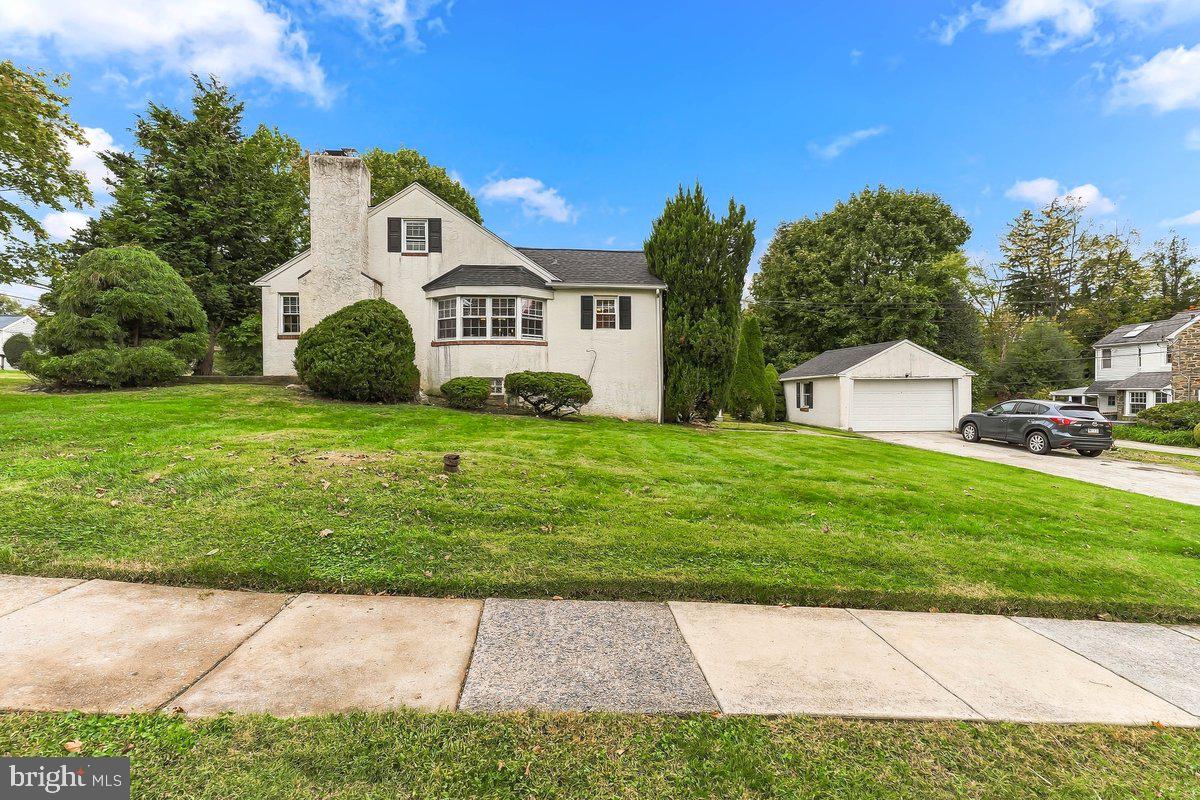 301 W SPRINGFIELD ROAD