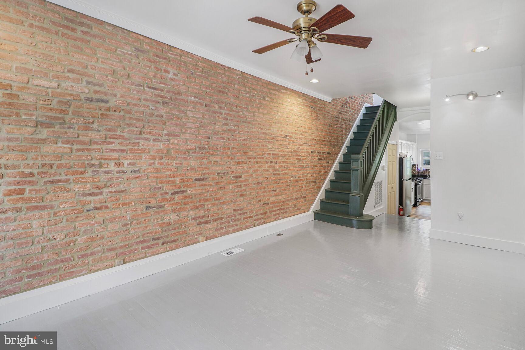 2405 FAIT AVENUE