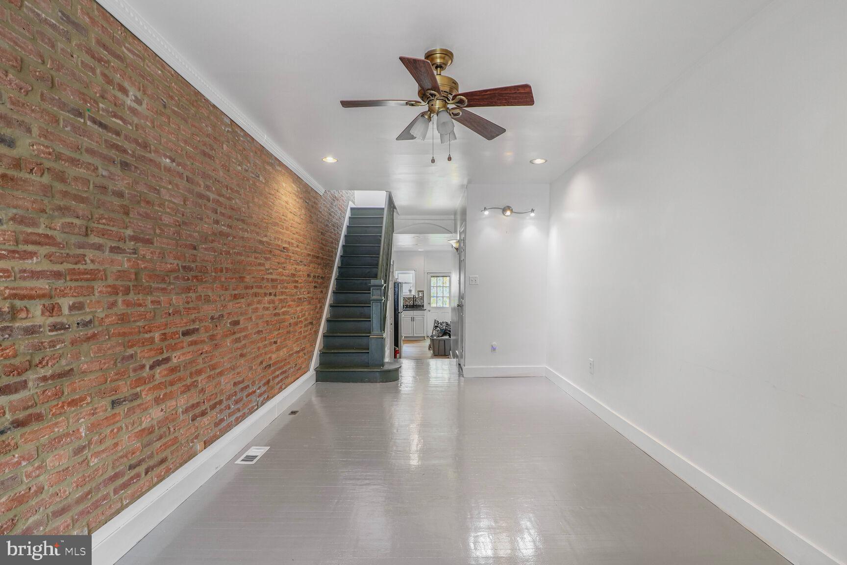 2405 FAIT AVENUE