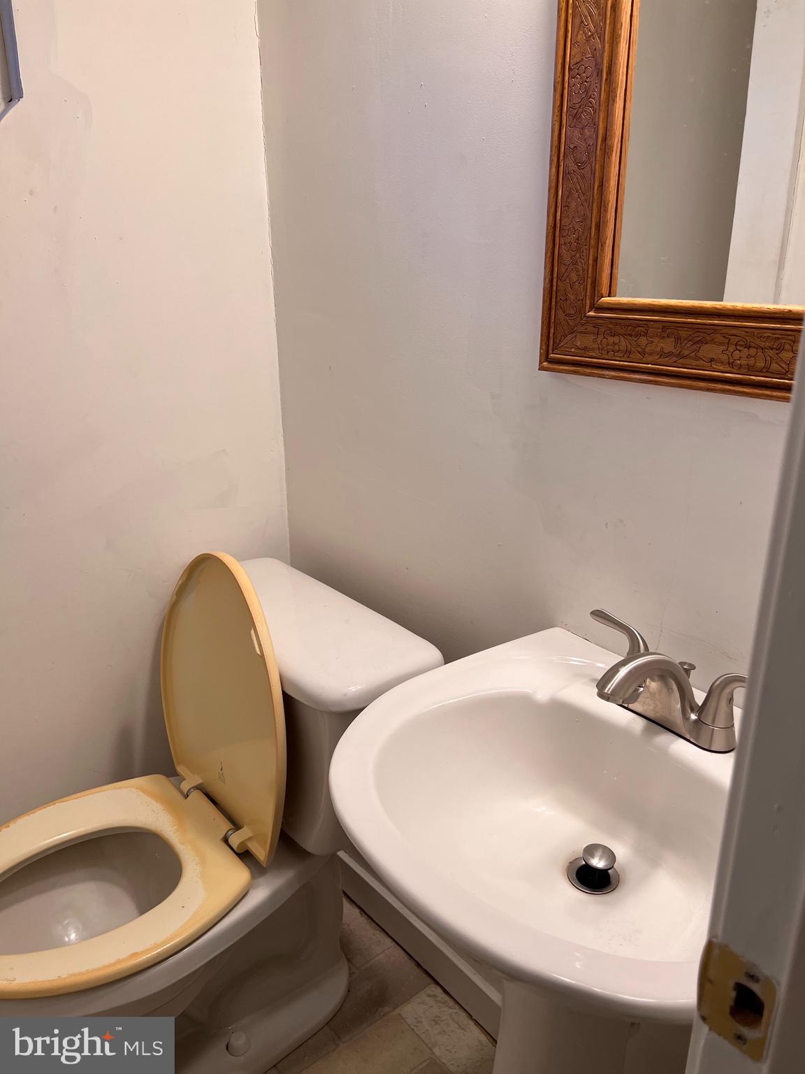 CAMBRIDGE - Residential Lease