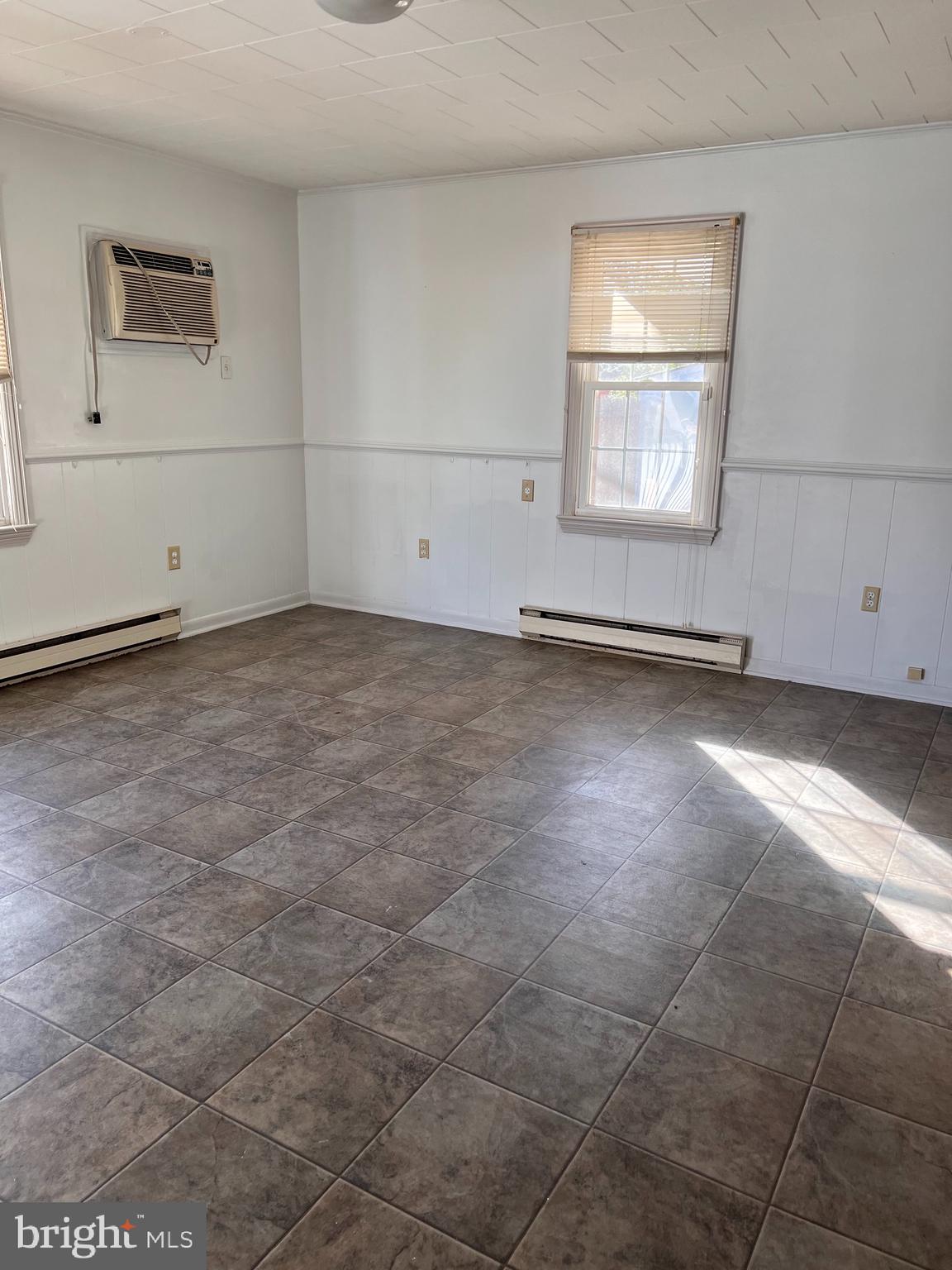 CAMBRIDGE - Residential Lease