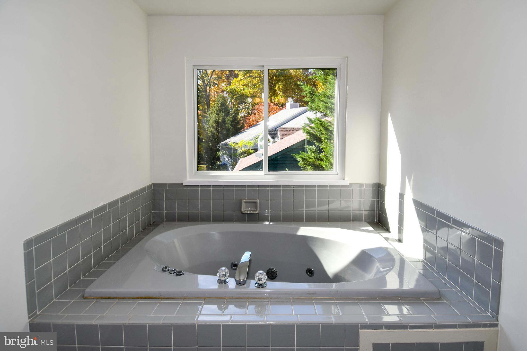 GEORGETOWN GROVE - Residential