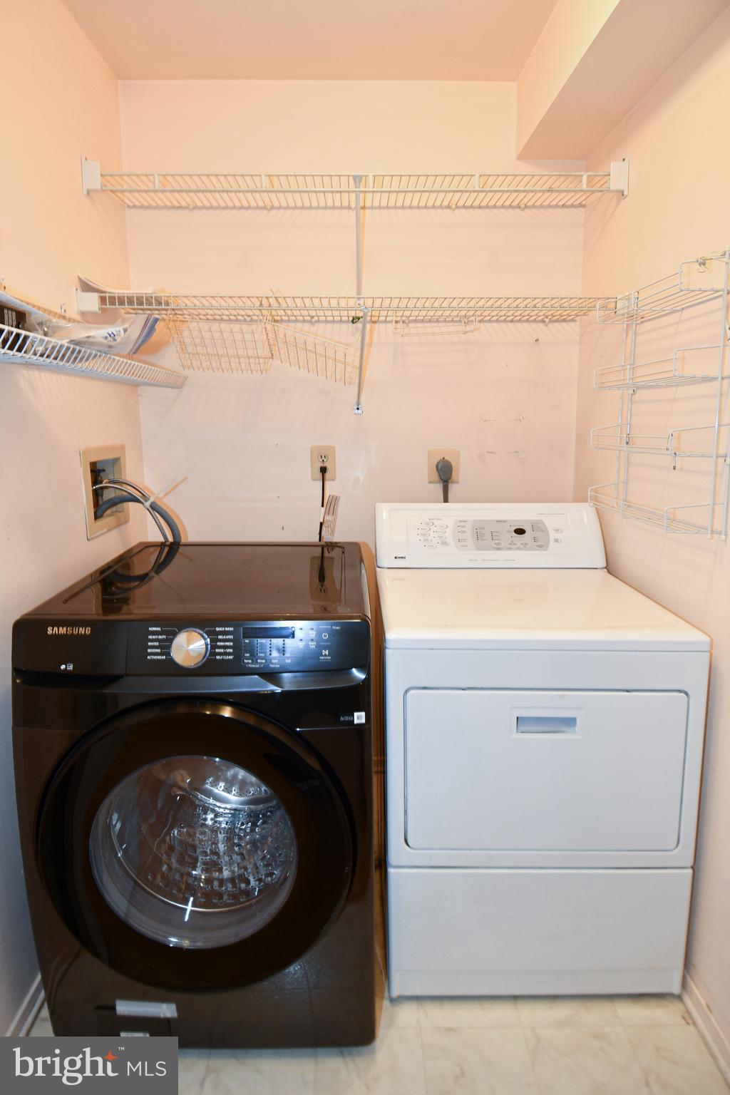 GEORGETOWN GROVE - Residential