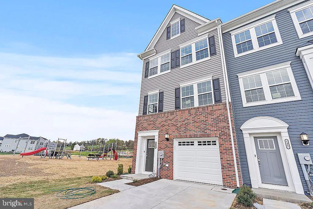 NONE AVAILABLE - Residential Lease