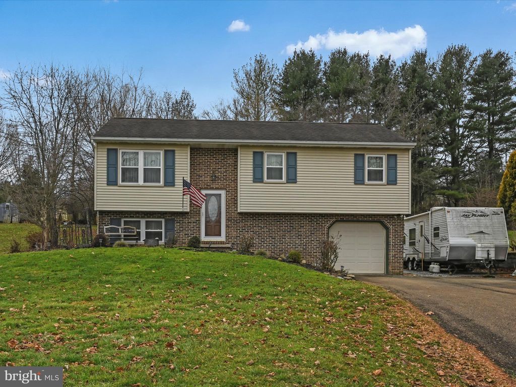 Photo of 174 Miller Road, New Providence, PA 17560 (MLS # PALA2046520)