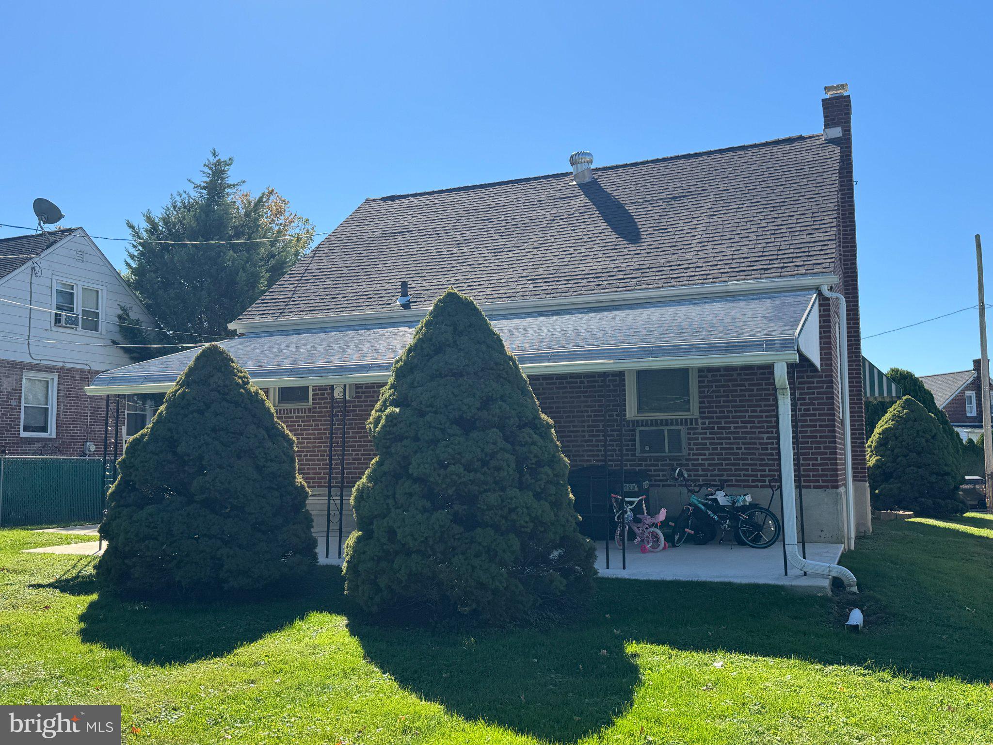 906 EDGEWOOD AVENUE