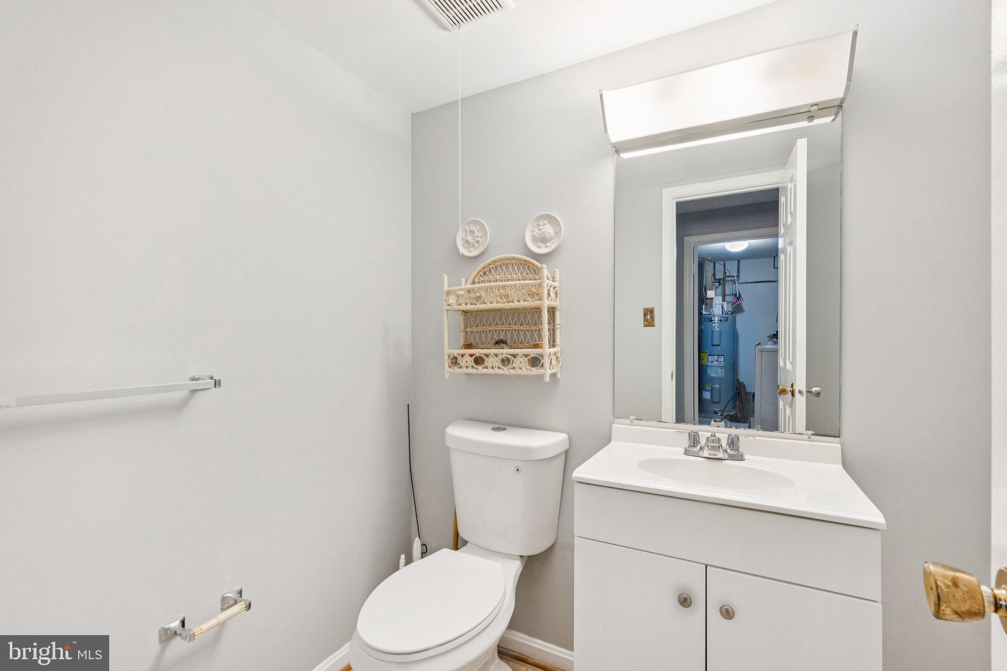 LEEWOOD - Residential Lease