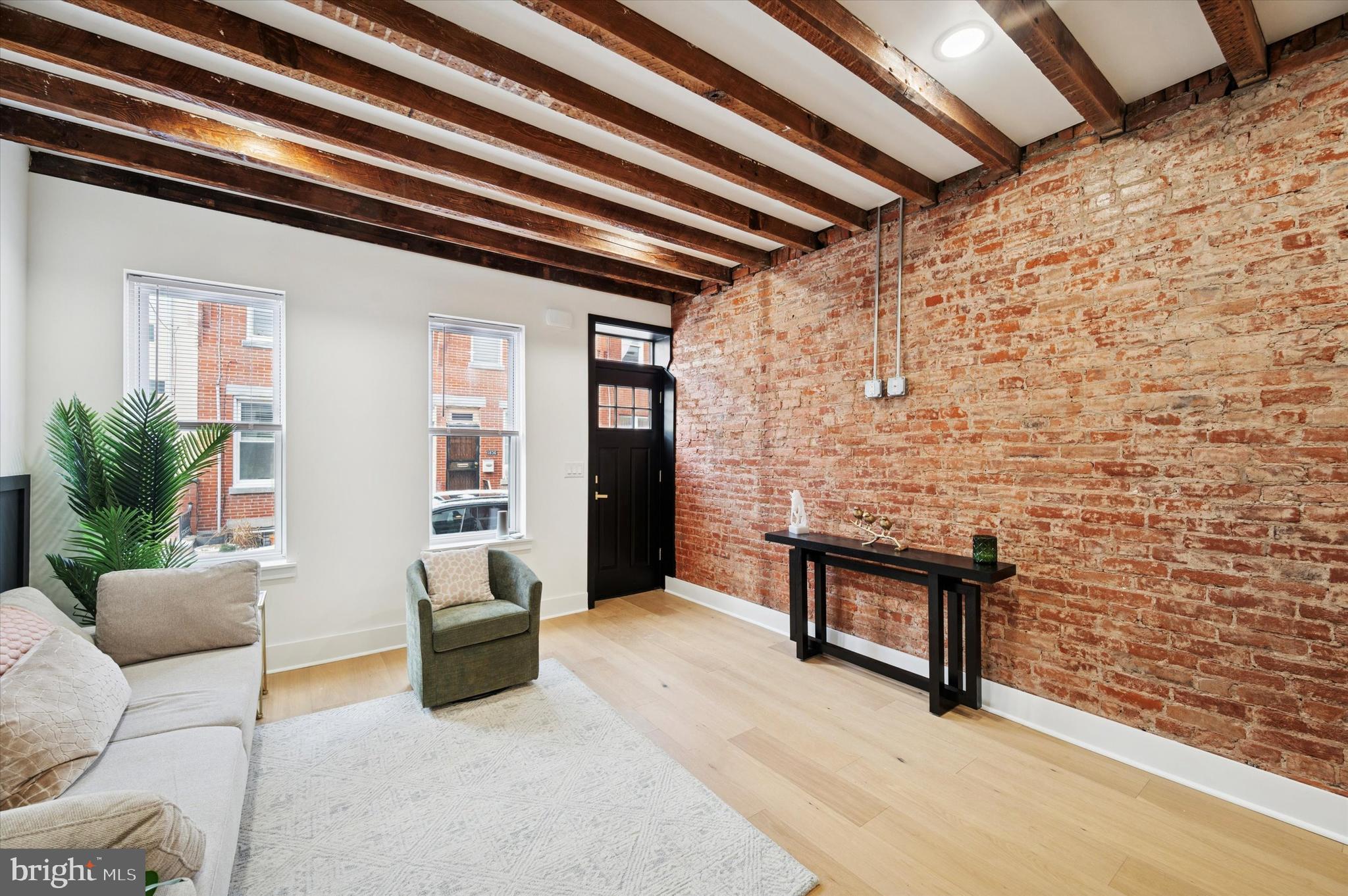 1839 S CARLISLE STREET