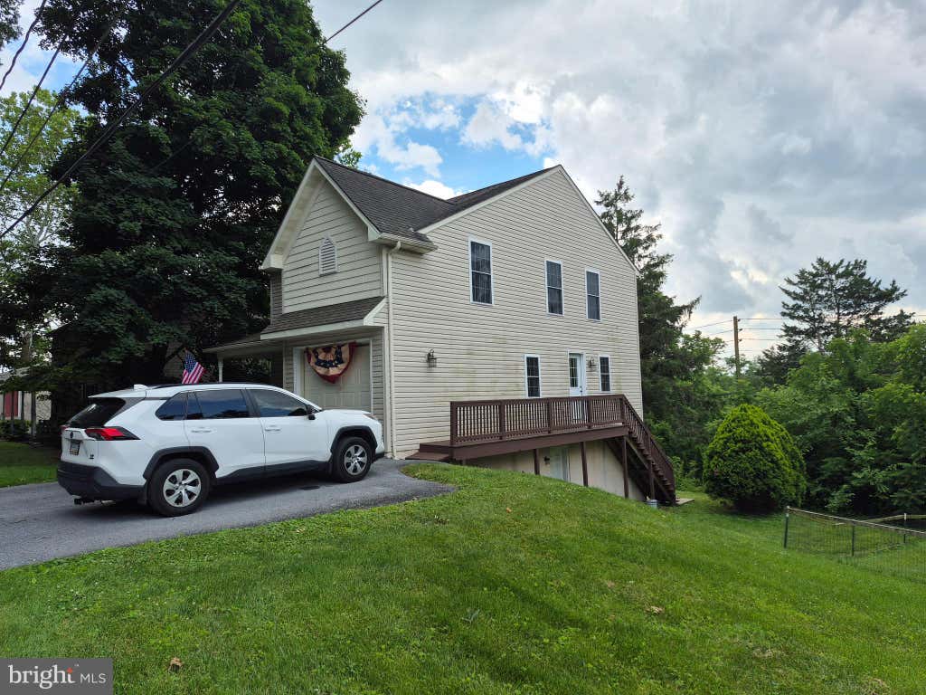 Photo of 918 Chestnut Street, GAP, PA 17527 (MLS # PALA2090378)