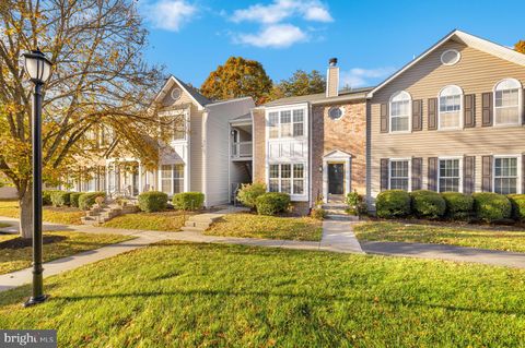 Photo of 7802 Harrowgate Circle #C, SPRINGFIELD, VA 22152 (MLS # VAFX2277414)