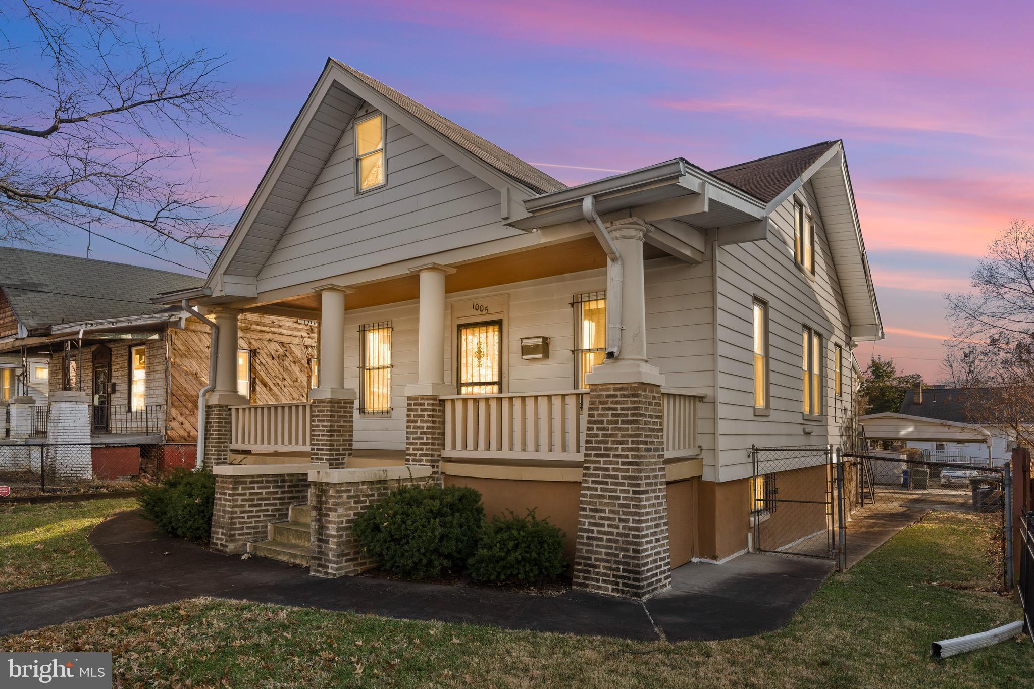 1005 EVARTS STREET NE