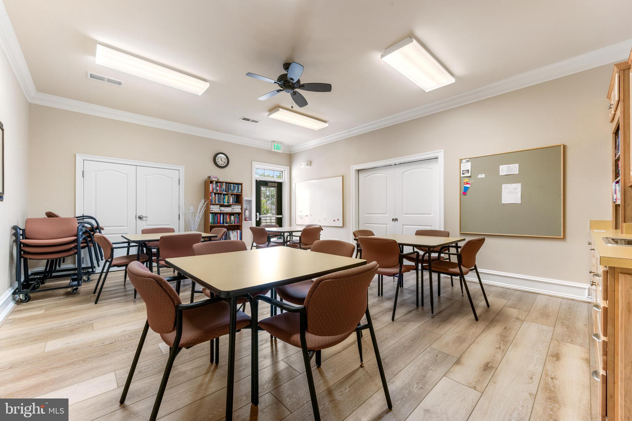 MAPLECREST - Residential