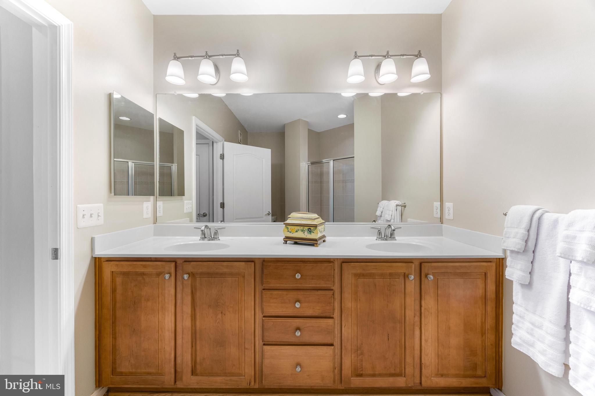 MAPLECREST - Residential