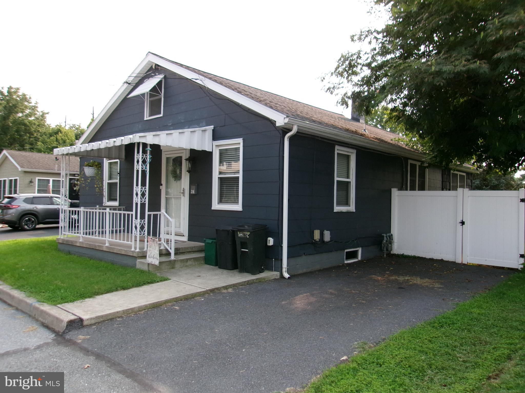 28 S PORTER STREET