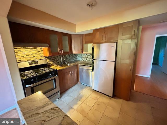 ROCKLAND RUN - Residential