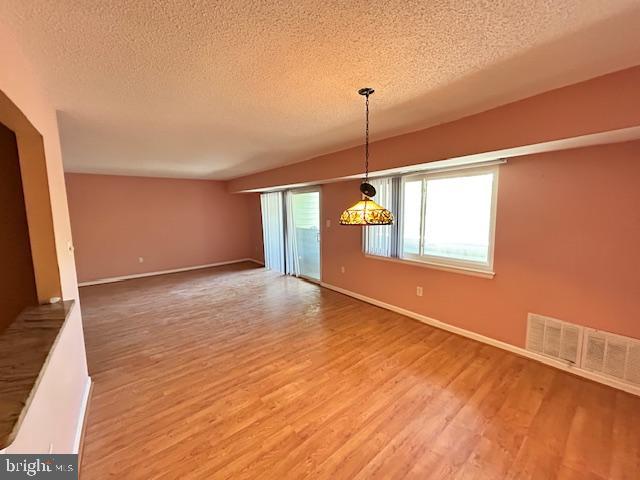 ROCKLAND RUN - Residential