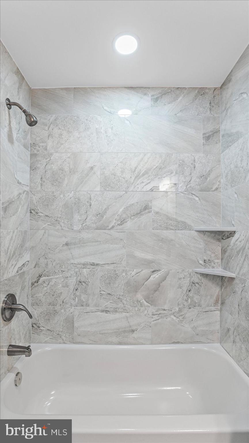 EASTERWOOD - Residential