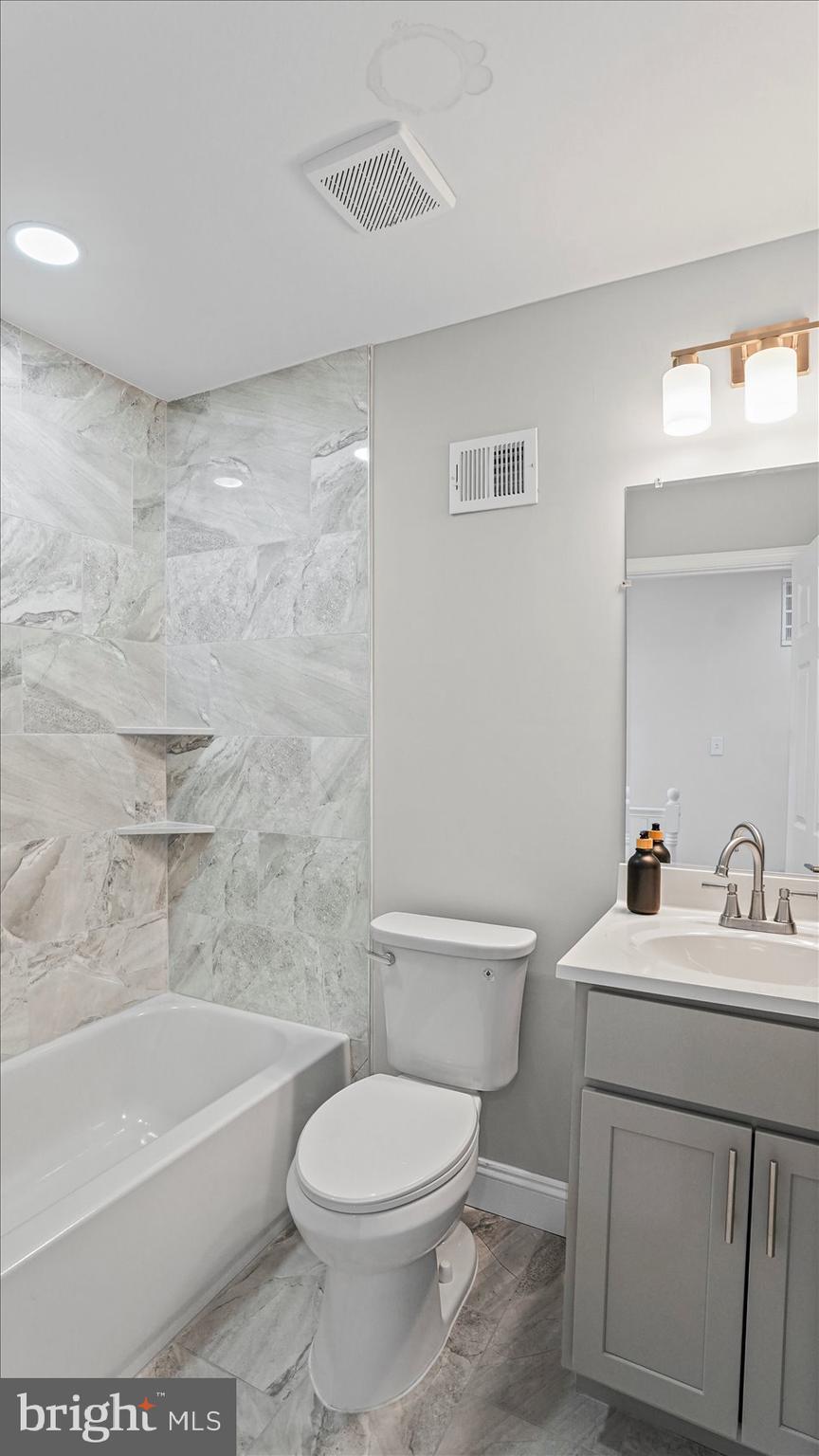 EASTERWOOD - Residential