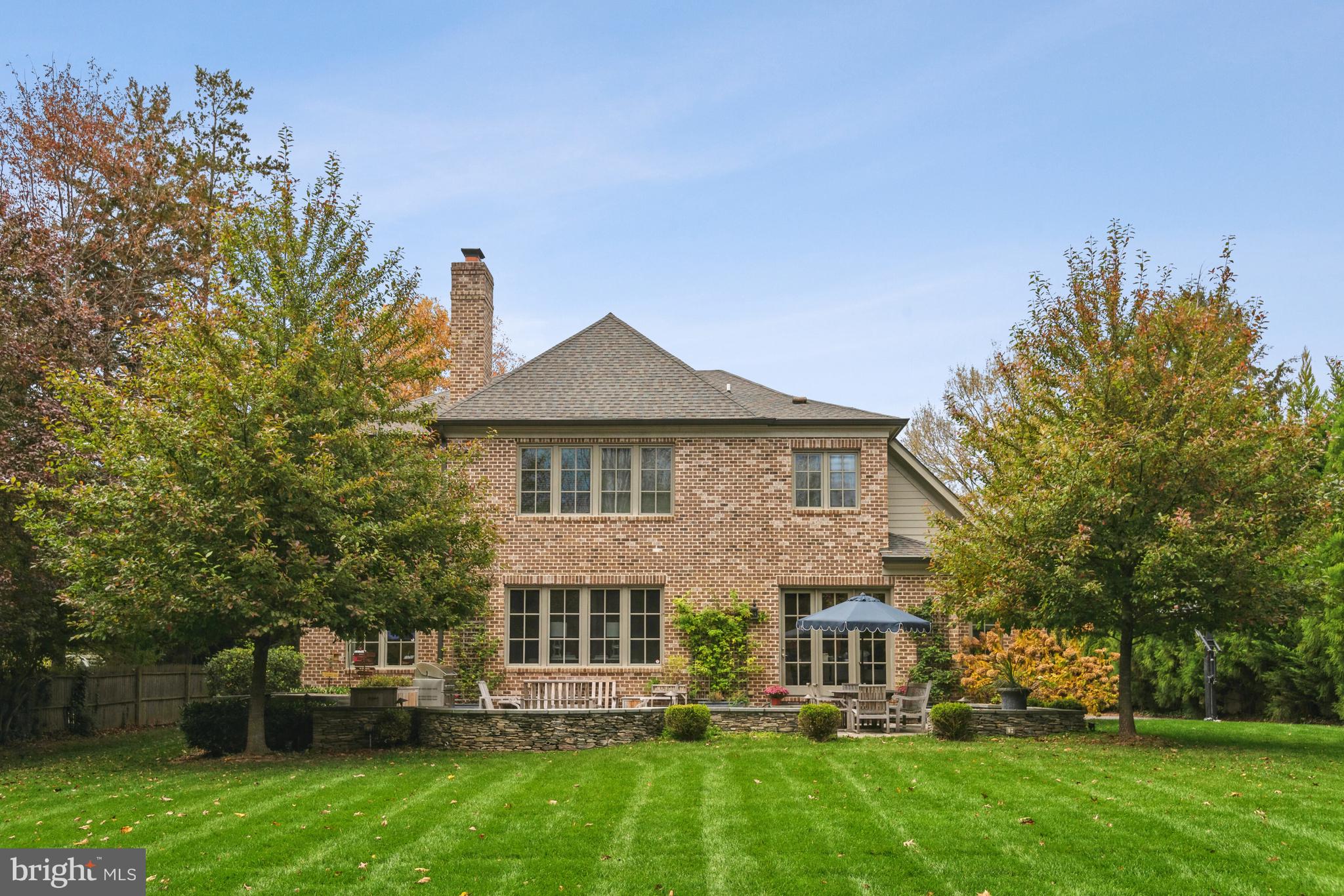 CLEARVIEW MANOR - Residential