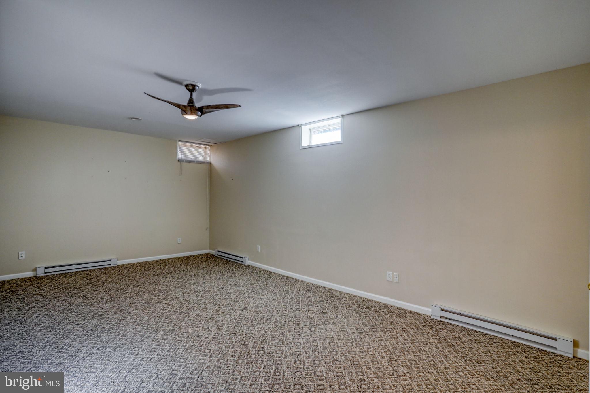 WOLFE POINTE - Residential