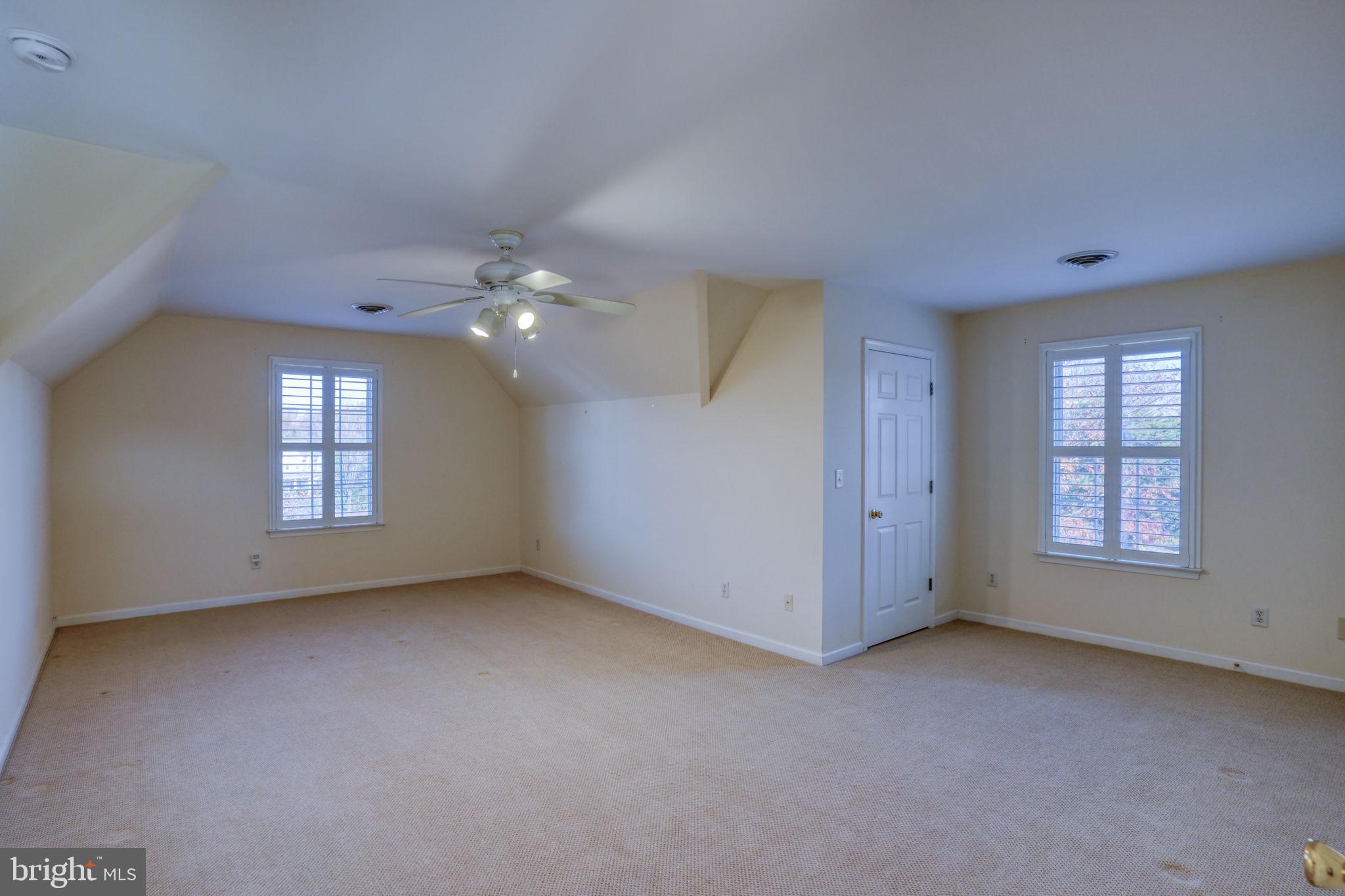 WOLFE POINTE - Residential