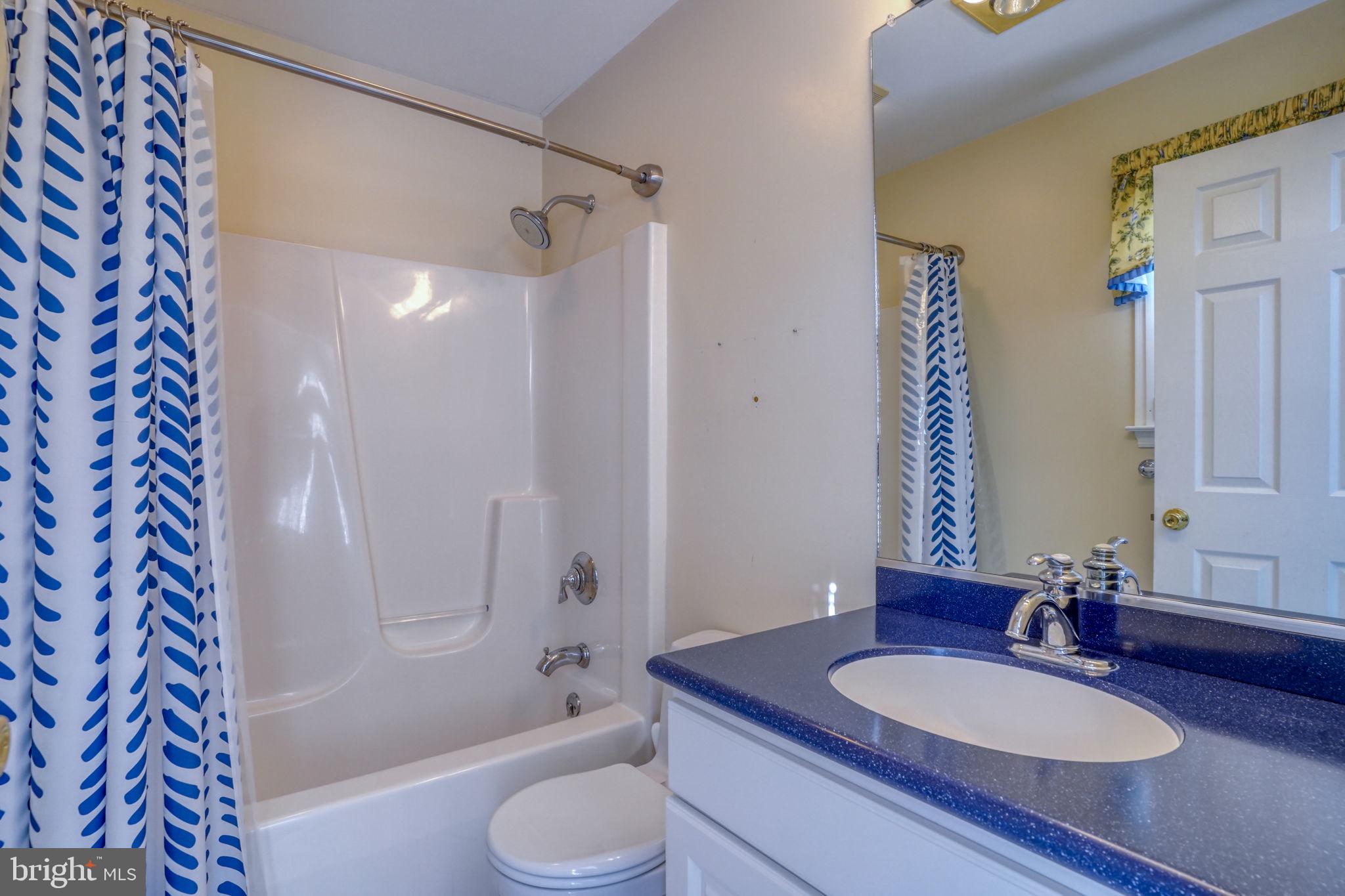 WOLFE POINTE - Residential