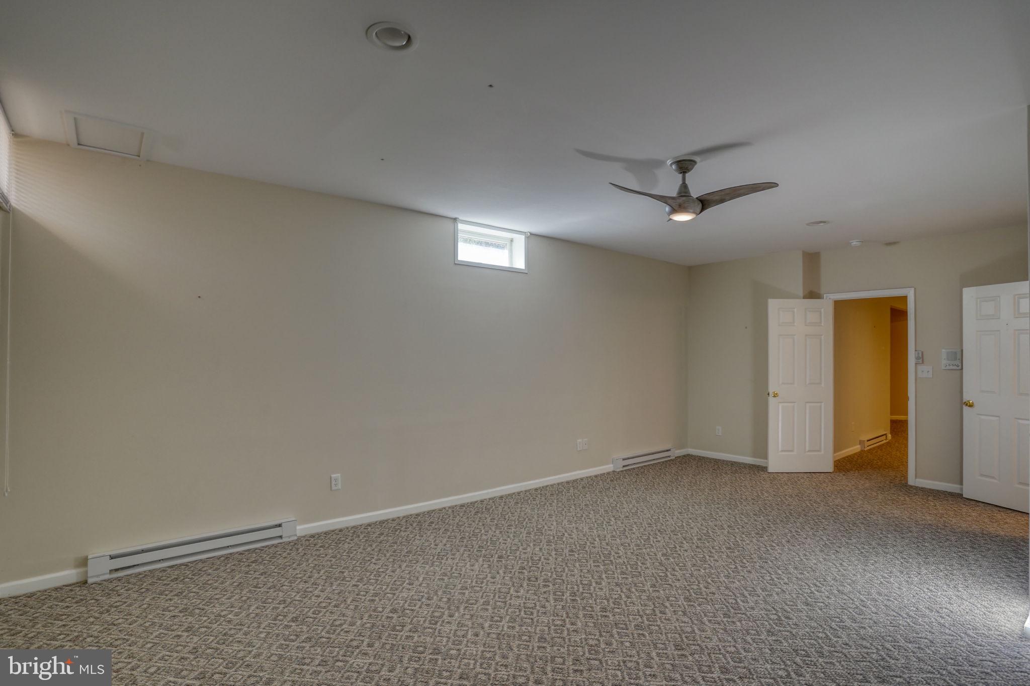 WOLFE POINTE - Residential