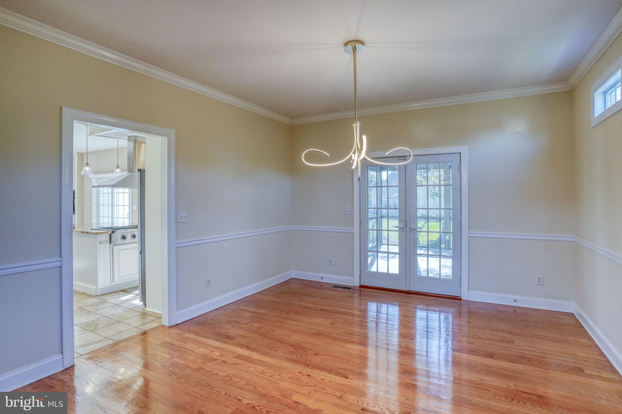 WOLFE POINTE - Residential