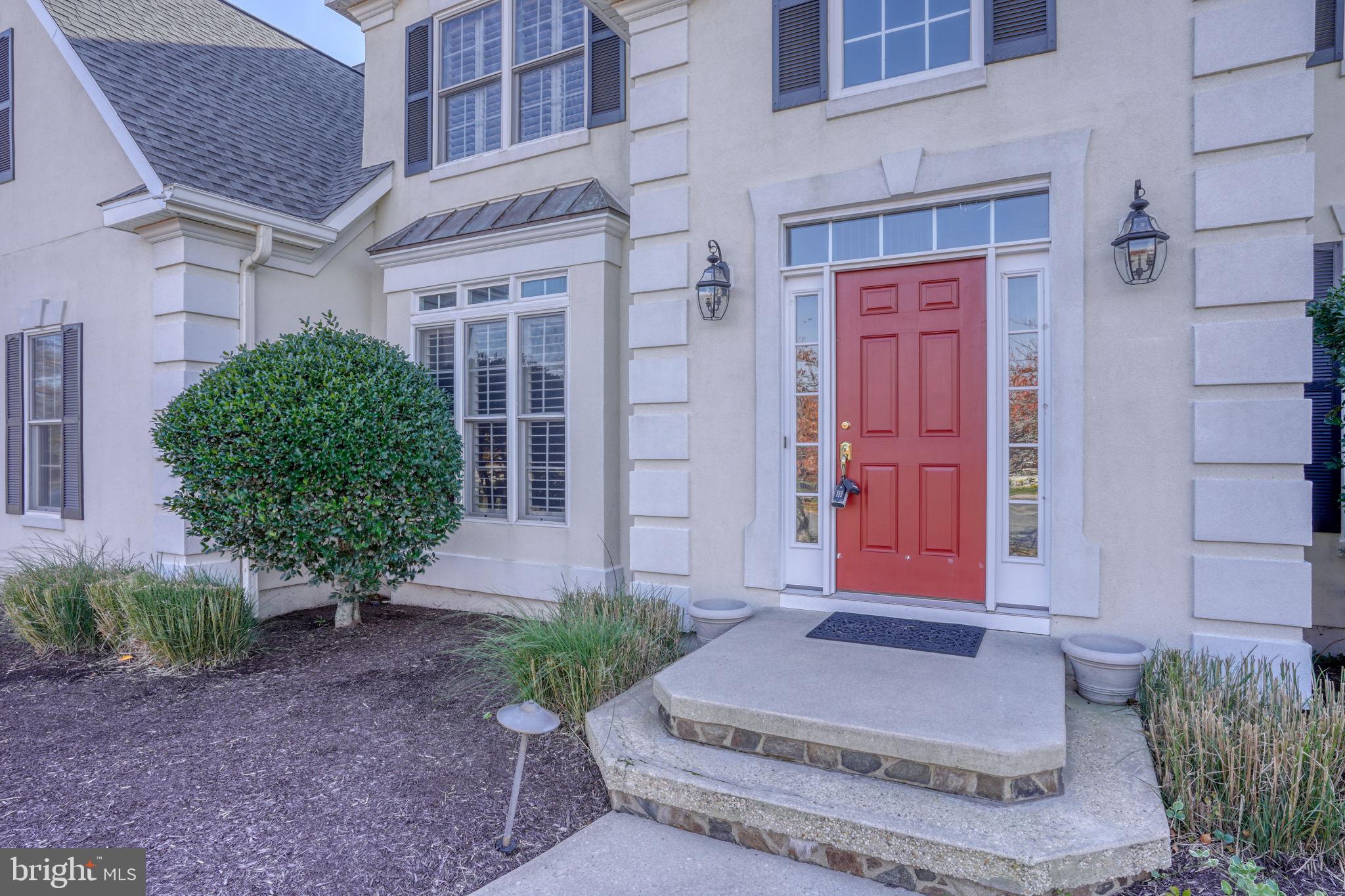 WOLFE POINTE - Residential