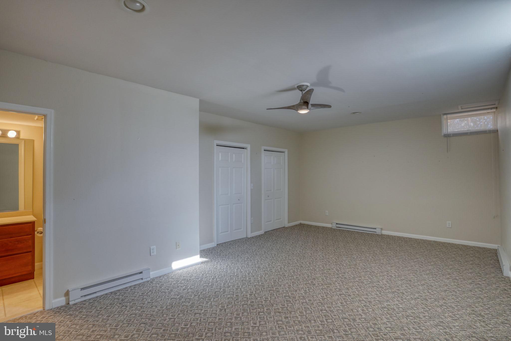 WOLFE POINTE - Residential