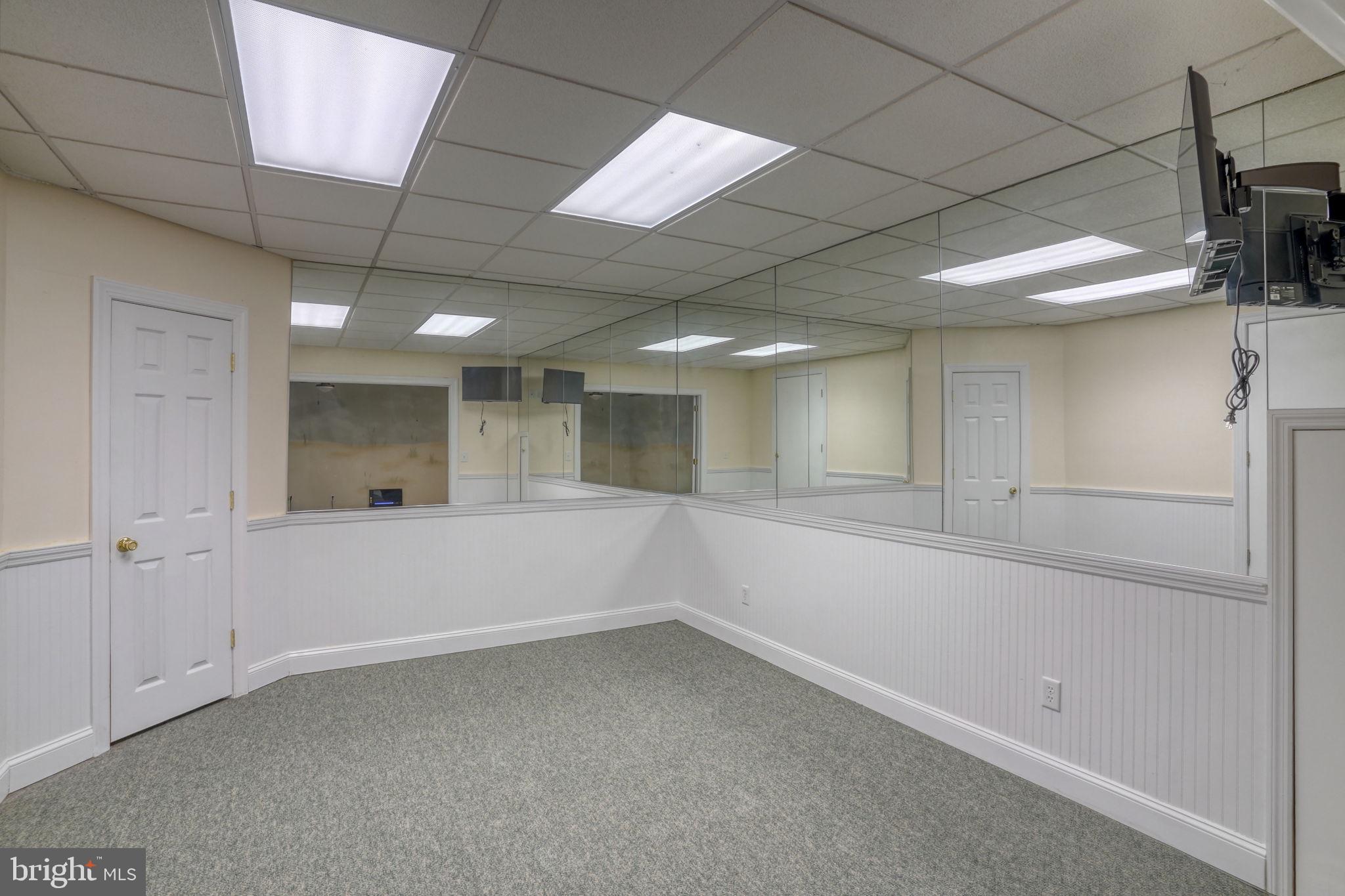 WOLFE POINTE - Residential