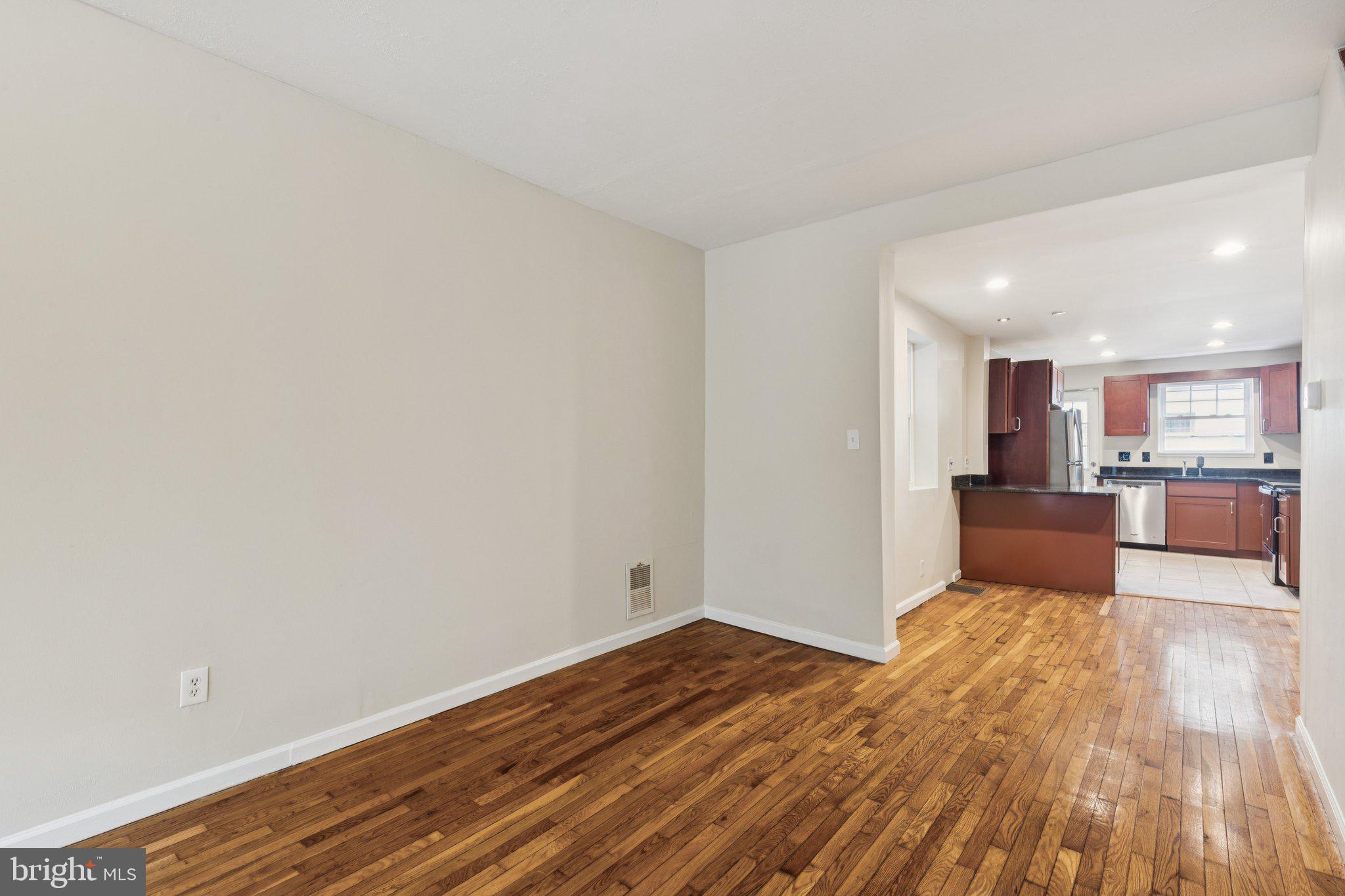 WHITMAN - Residential